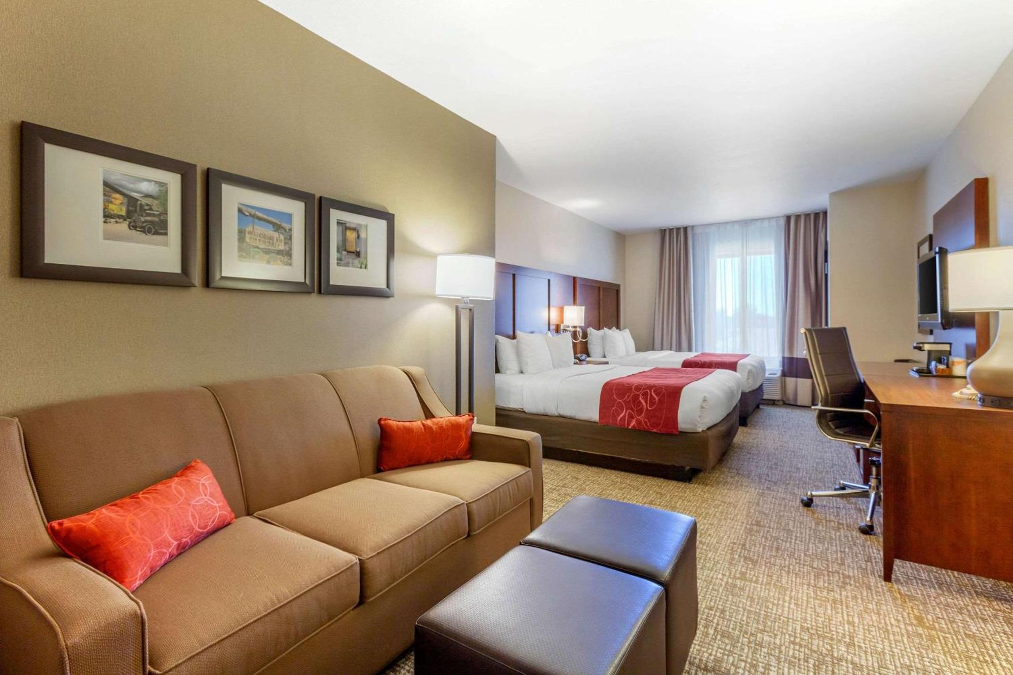 Comfort Suites Glendale - State Farm Stadium Area Exteriör bild
