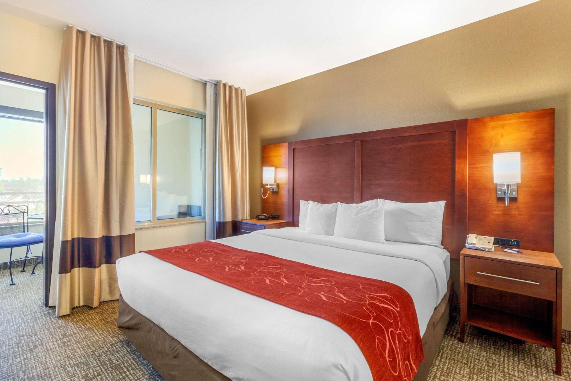 Comfort Suites Glendale - State Farm Stadium Area Exteriör bild